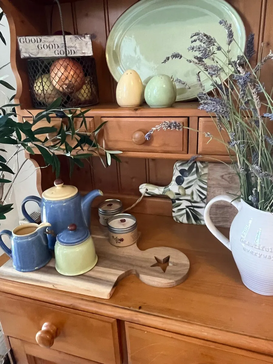Dresser - Image 3