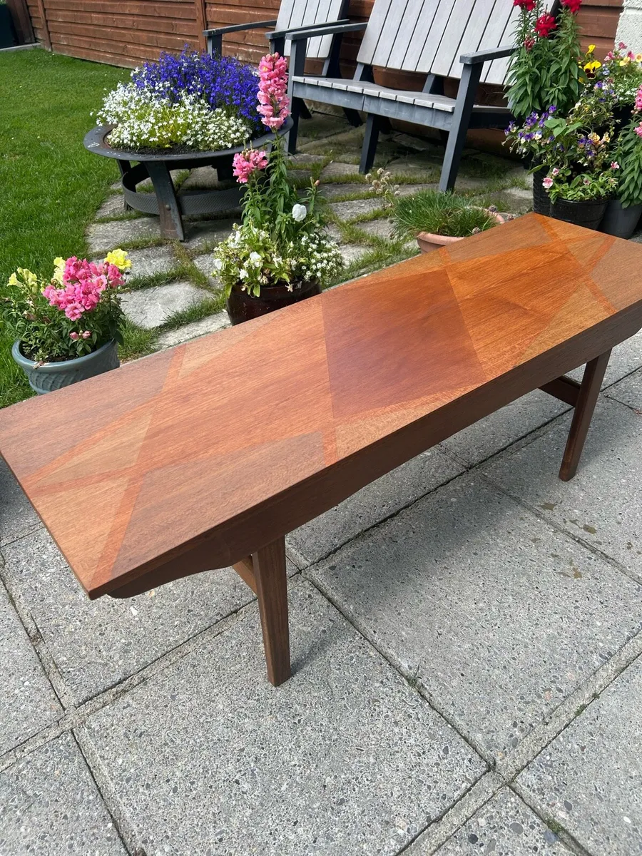 Mid Century Coffee table - Image 4