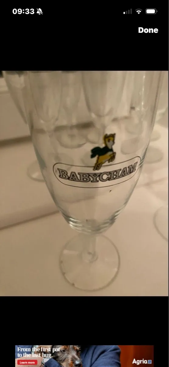 Very Rare Set of 8 Babycham Flutes - Image 4