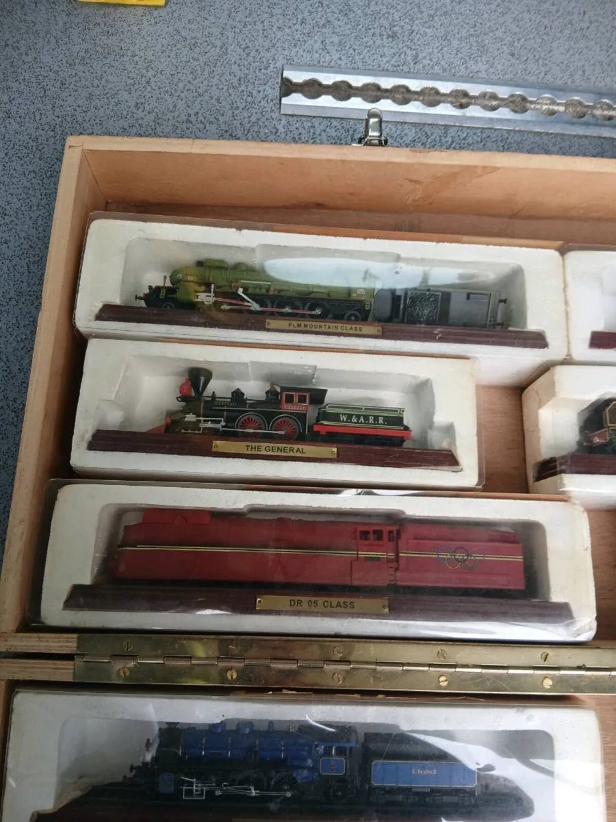 Models - Image 4