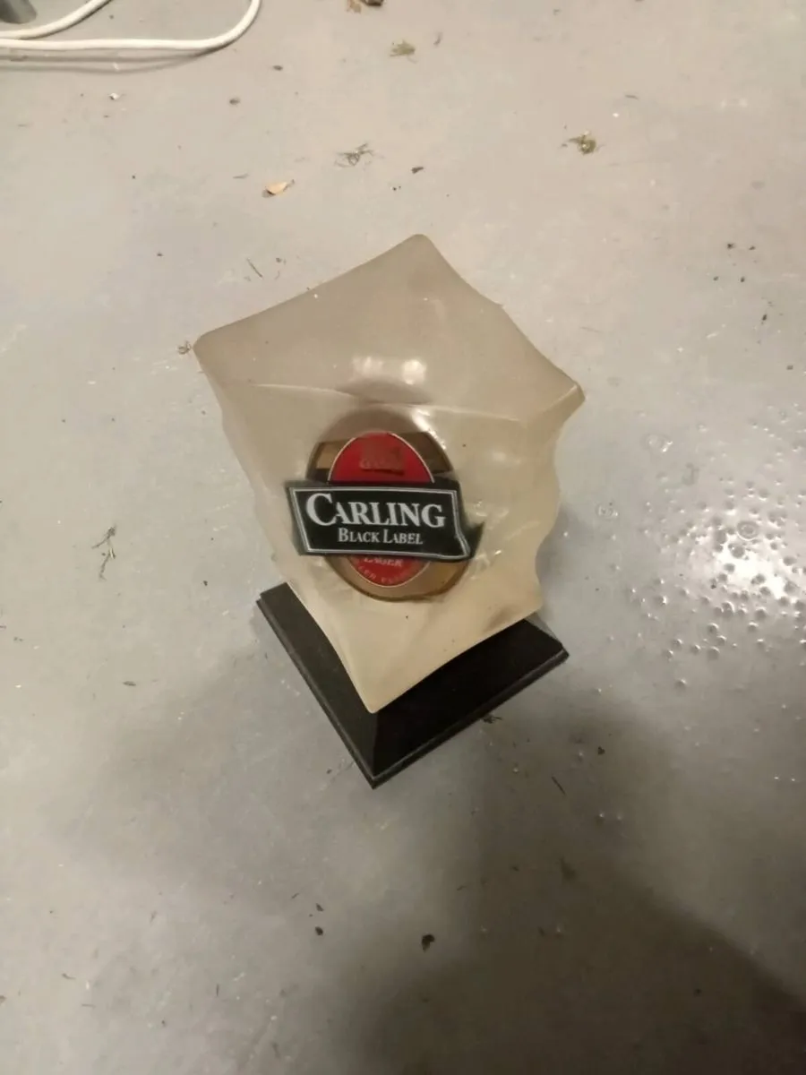 Old Carling bar font - Image 1