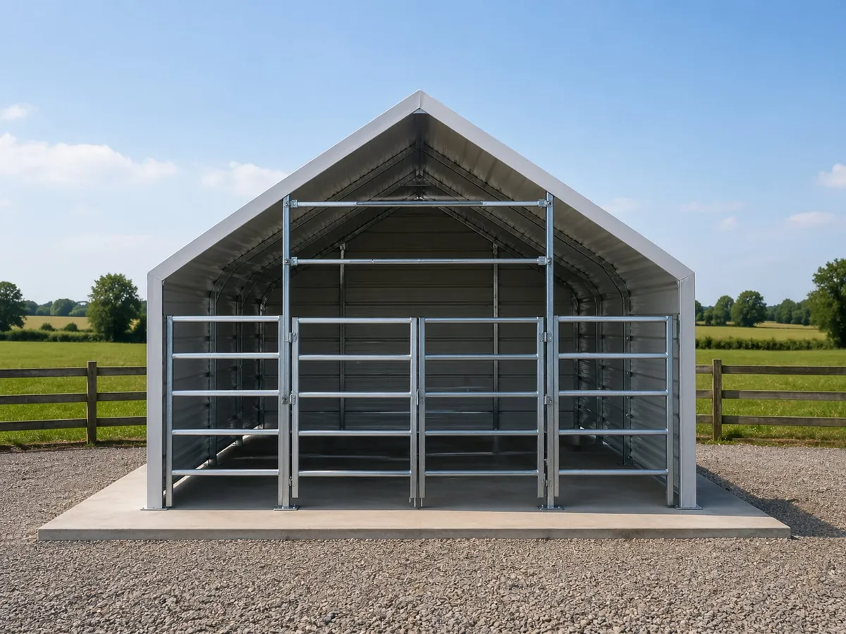 13ft x 13ft Galvanised Steel Livestock Shelter - Image 3