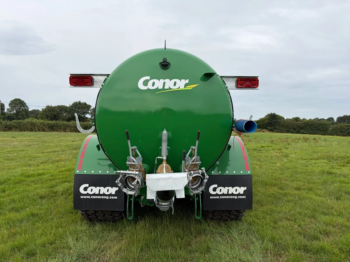 Conor 3500 gallon tanker - Image 3