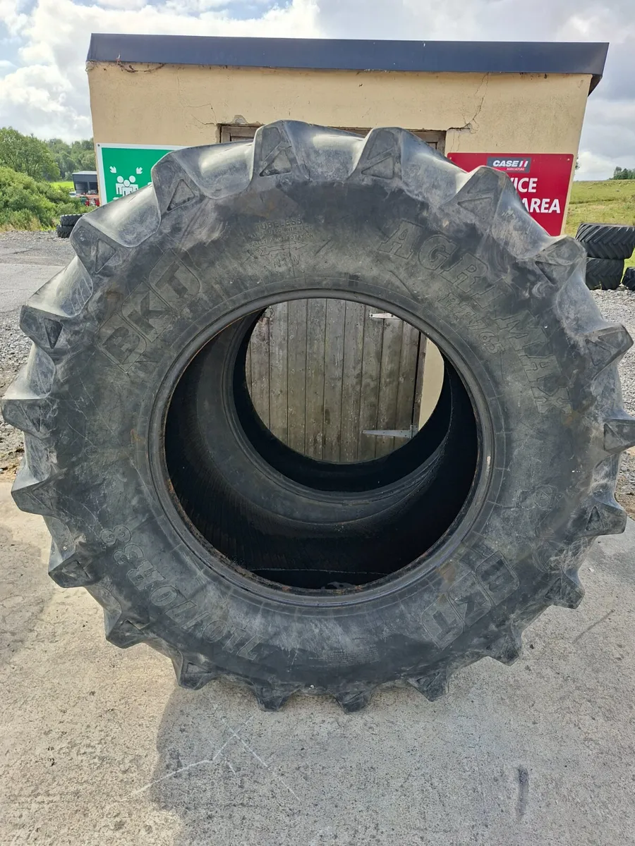 710-70-38 TYRES - Image 1