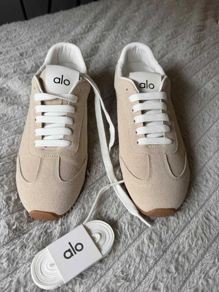 Shoes alo size 38 - Image 2