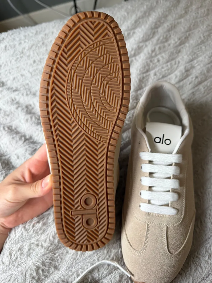 Shoes alo size 38 - Image 1