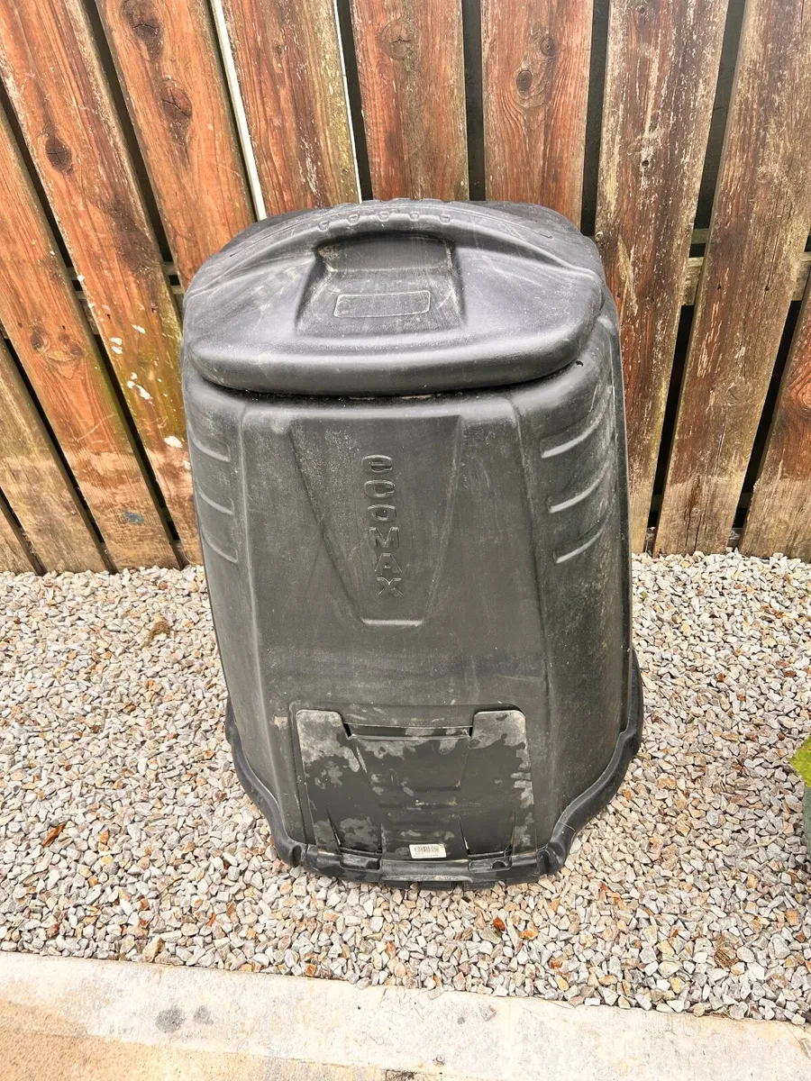 Compost container