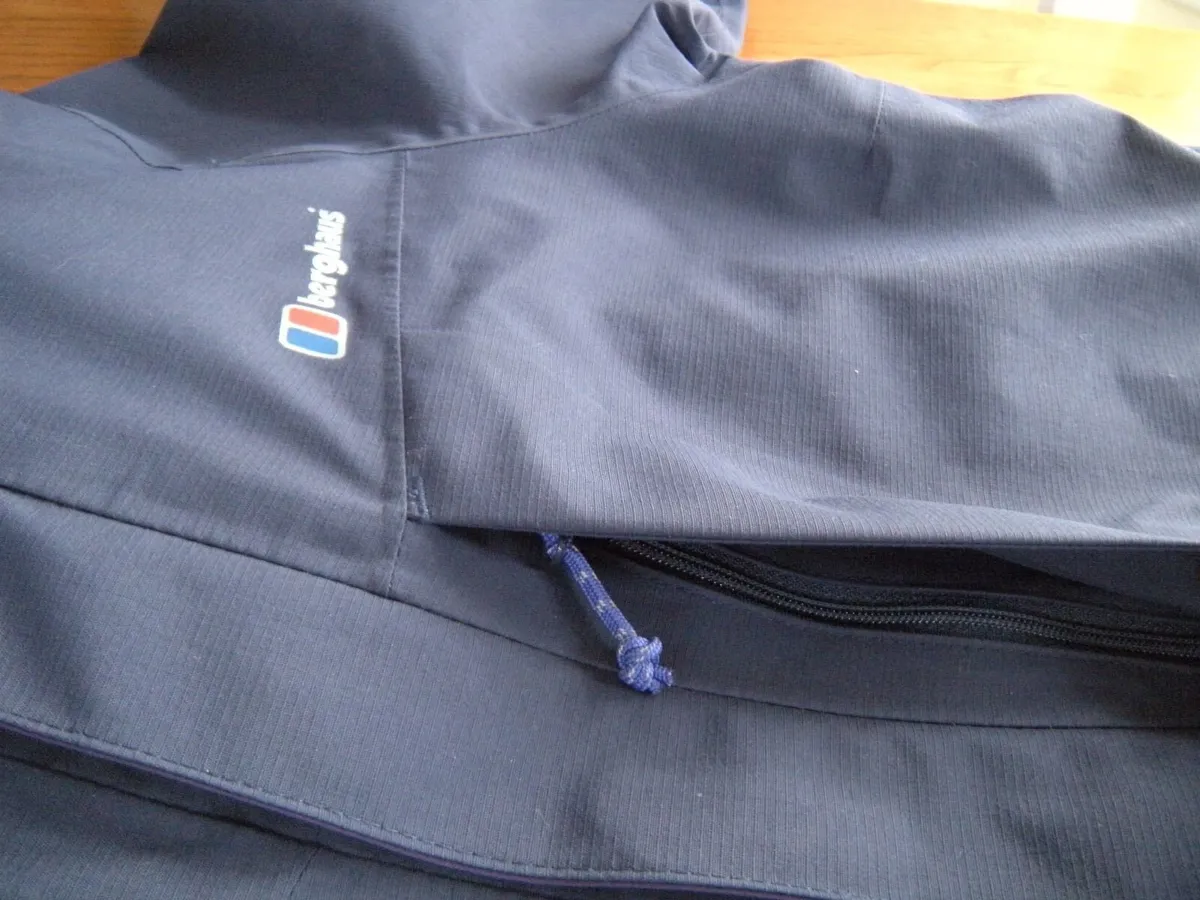 Berghaus Jacket unworn, (RRP €200) - Image 4