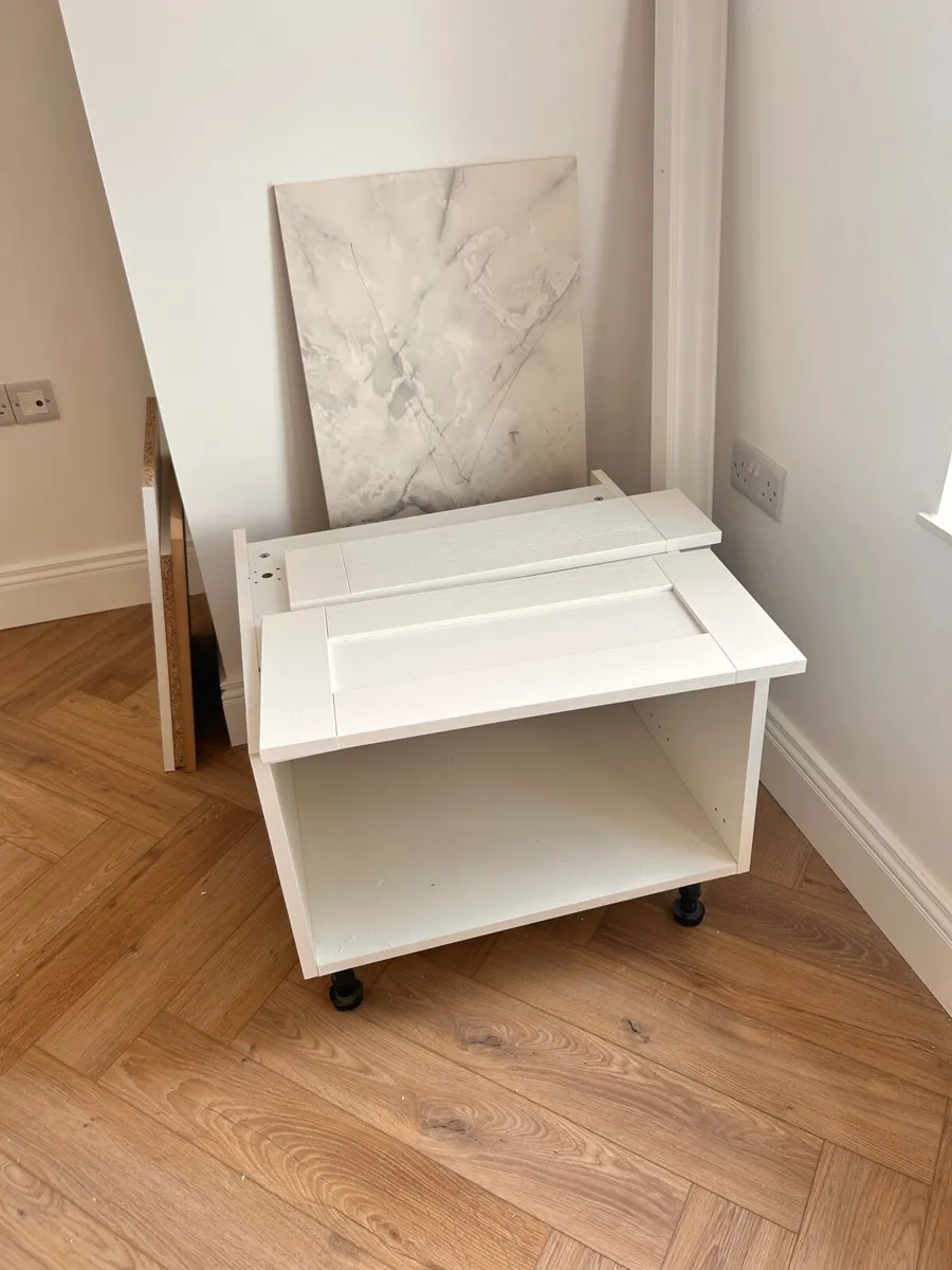 Kitchen unit