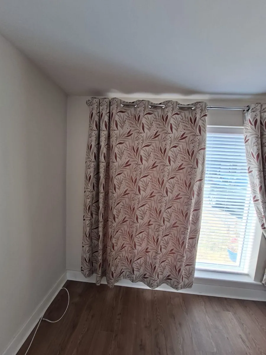 Thermal blackout 90x90 curtains with tiebacks - Image 3