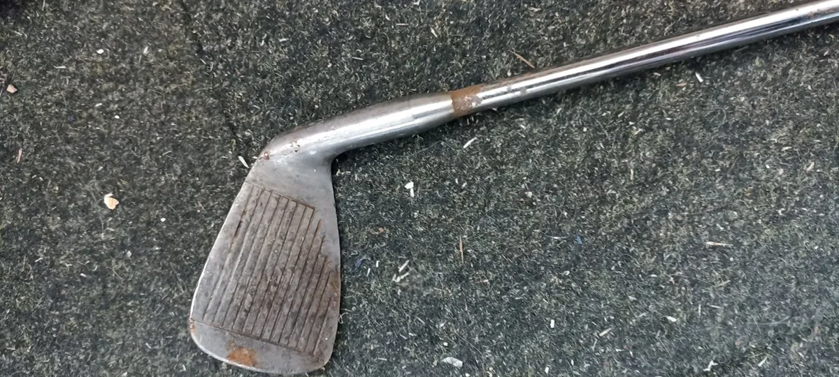 Golf Clubs  (Irons) - Image 2