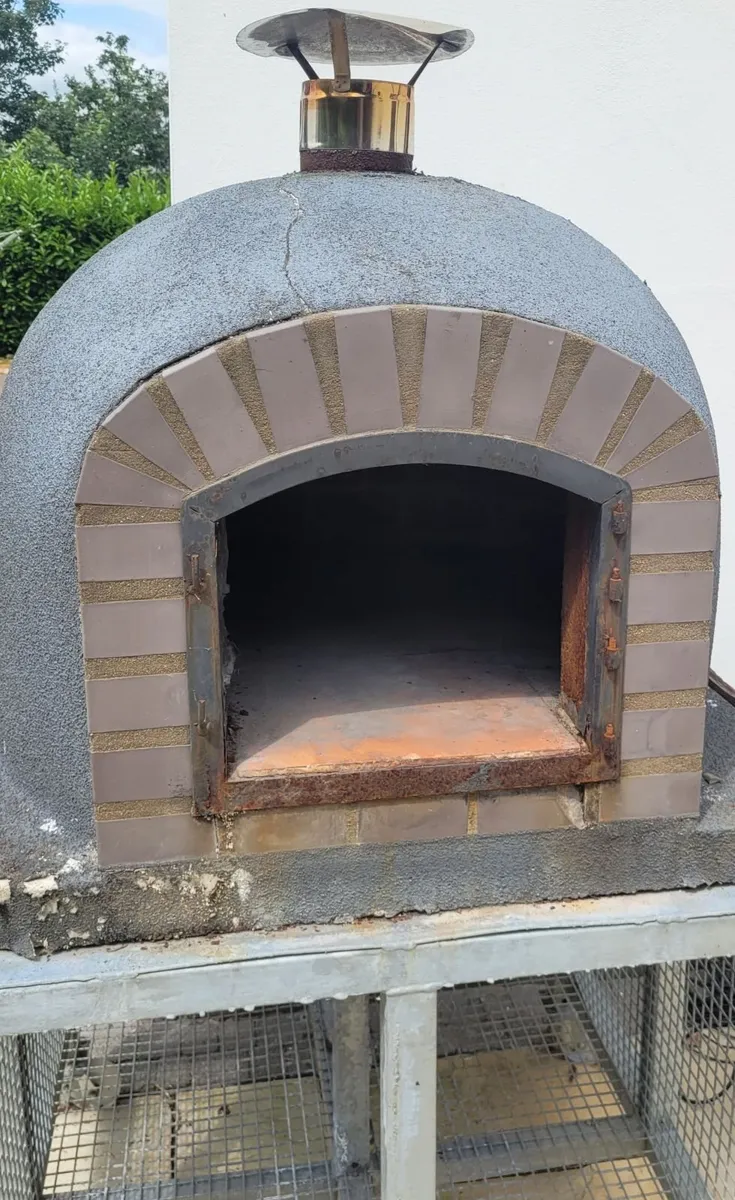 Outdoor pizza oven - Image 2