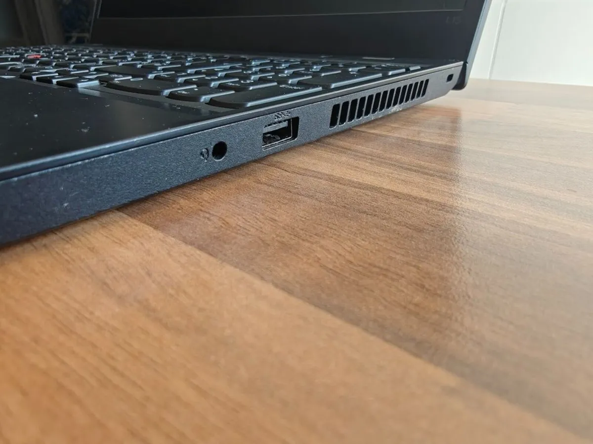 Lenovo Thinkpad L15 Laptop | i7 (11th gen) | 16GB - Image 4