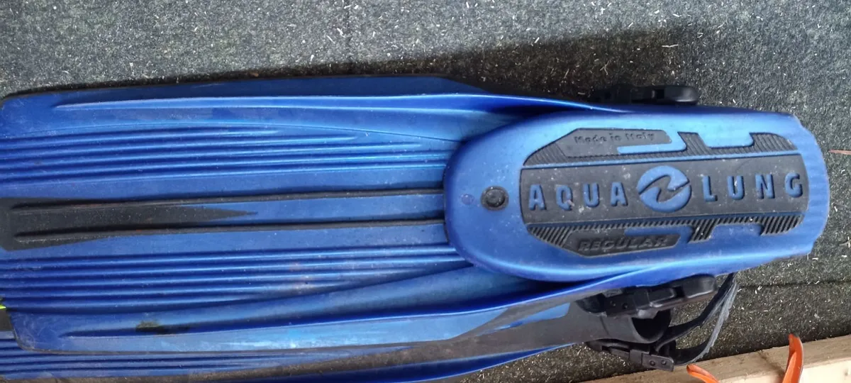 Aqua Lung Flippers - Image 3