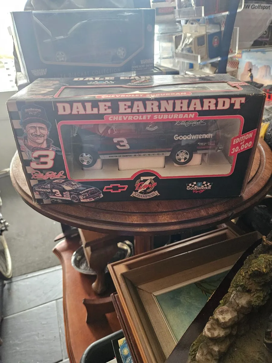 Corgi Dale Earnhardt Chevrolet Suburban - Image 1