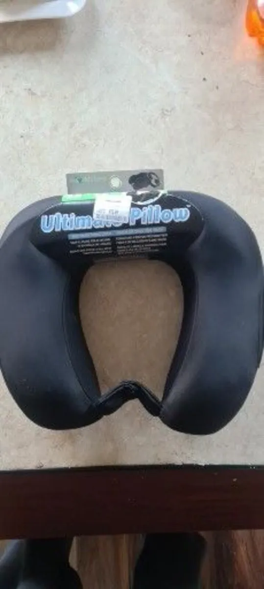 Neck Pillows x 2 (1) NEW never used………………………….10 - Image 1