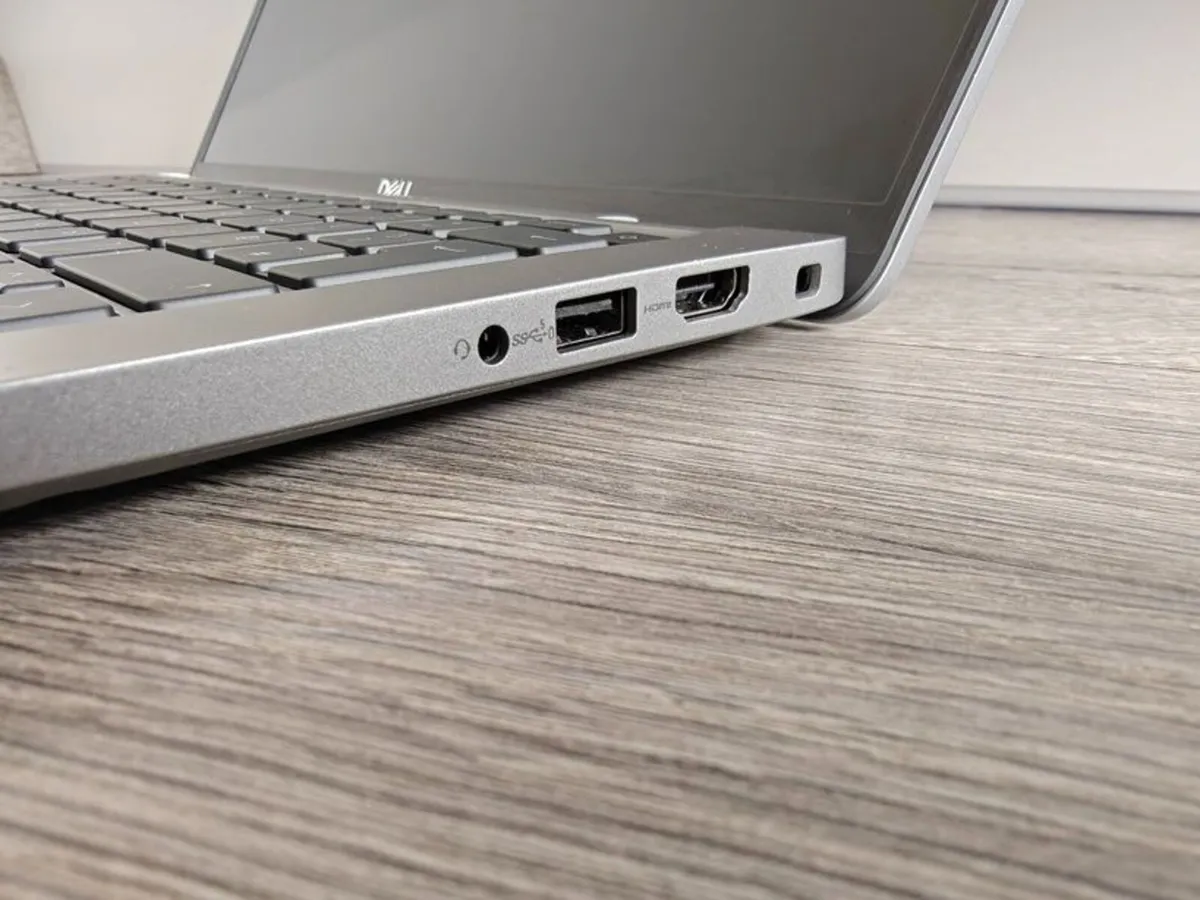Dell Latitude 5440 Laptop | i5 (12th gen) | 16GB | - Image 2