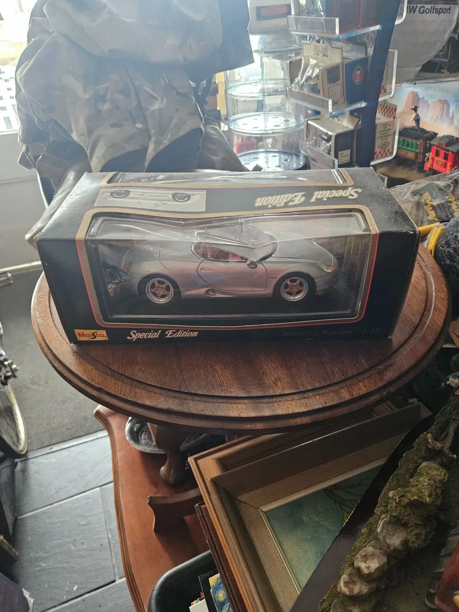 Corgi Maisto Porsche Boxter 1.18 - Image 1