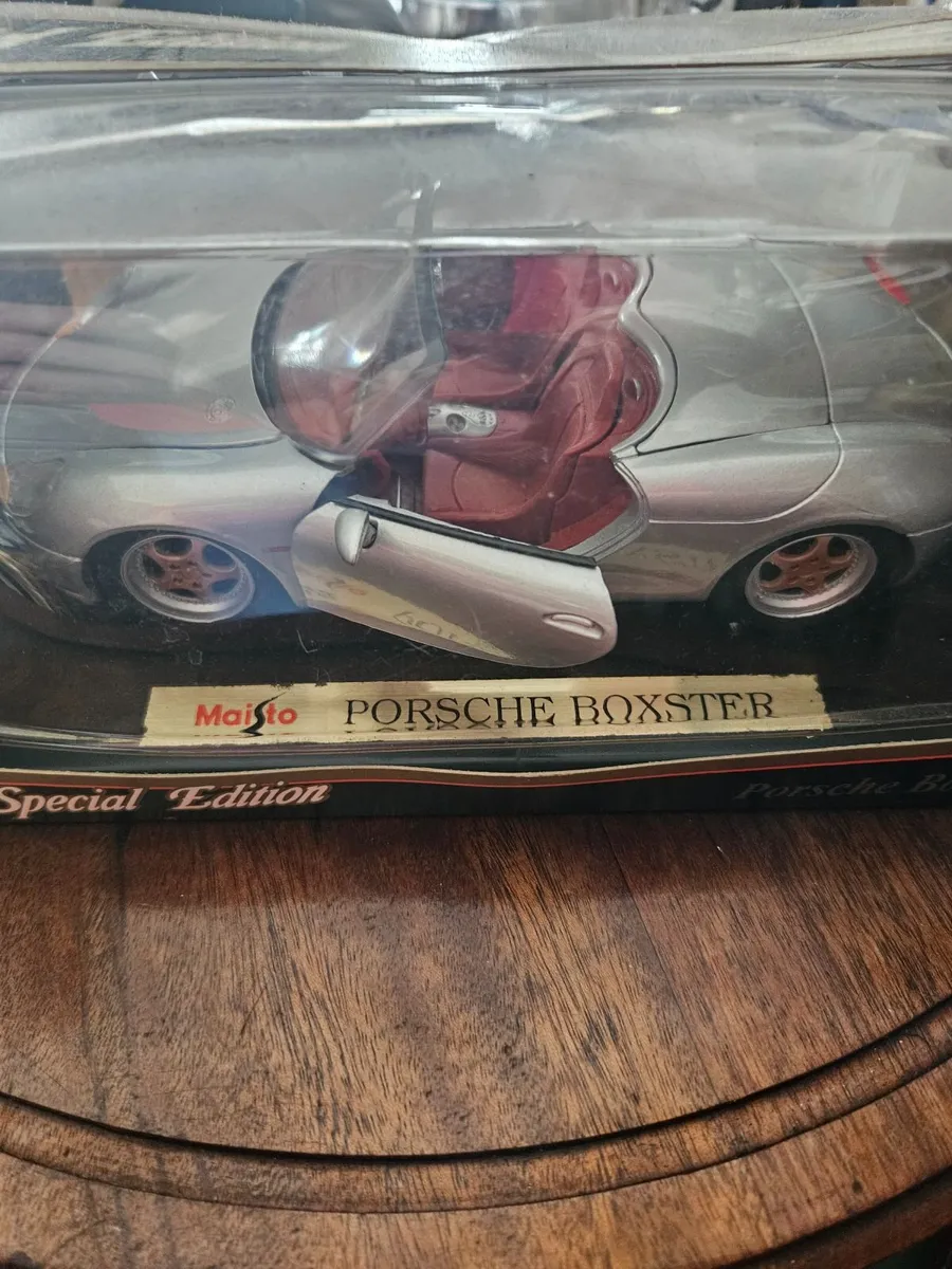 Corgi Maisto Porsche Boxter 1.18 - Image 2