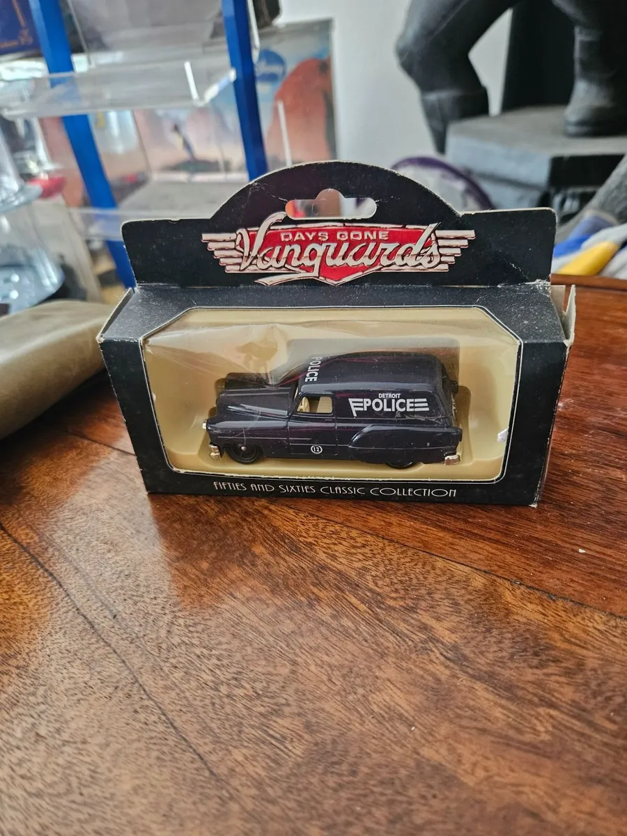 Corgi Lledo Police Car