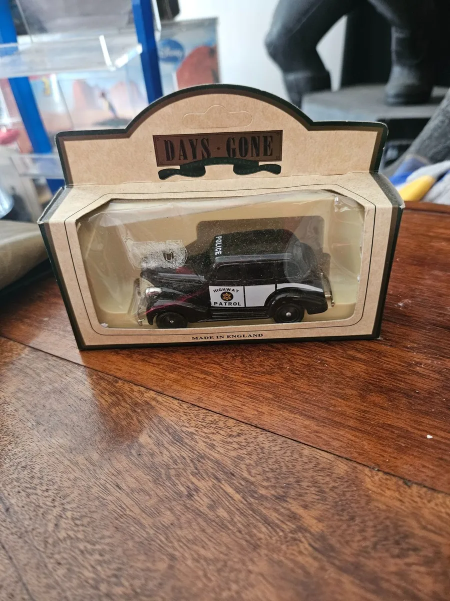 Corgi Lledo Police Car