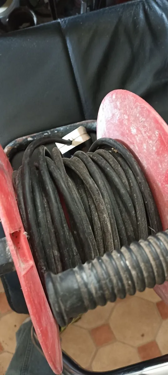 Extension Cable - Image 3