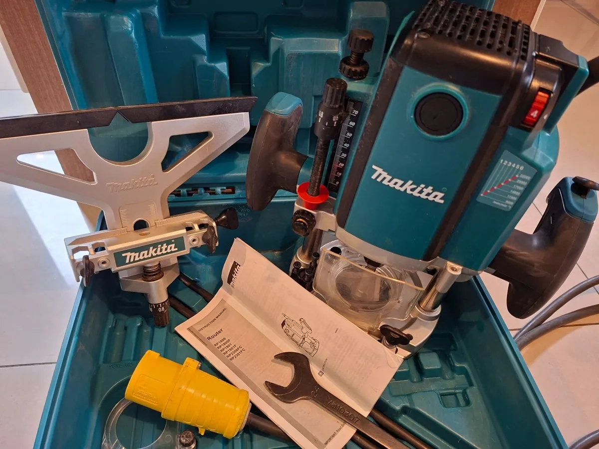 Makita RP2301FC 12mm Router 110v - Image 1
