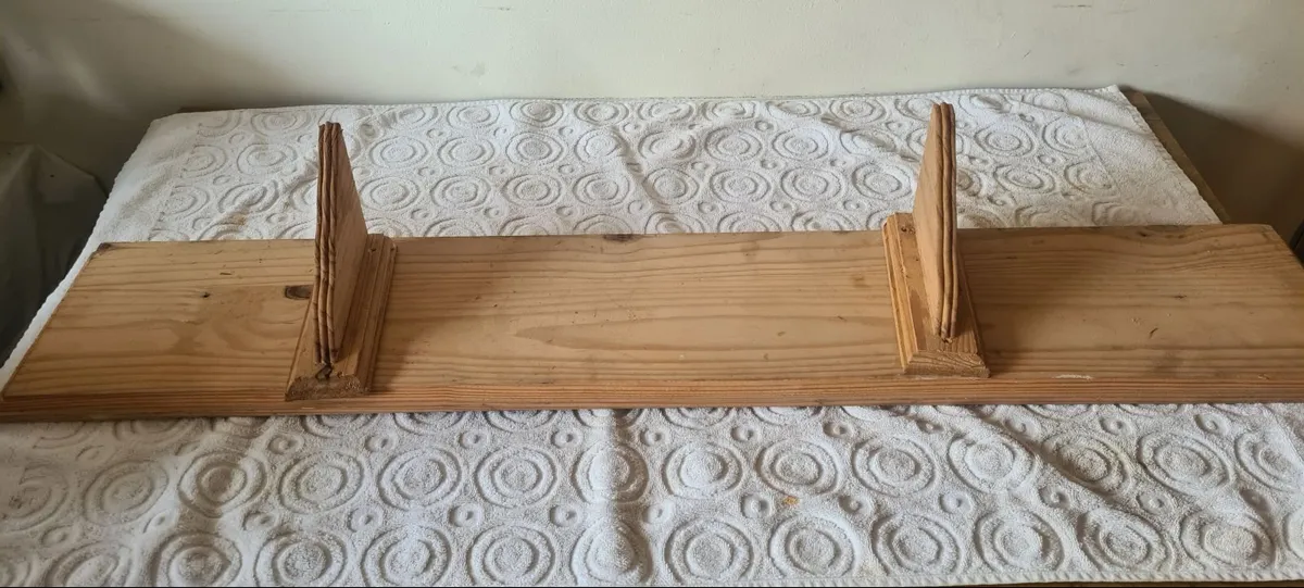 Wooden Shelf 130cm x 22cm can erect if required………