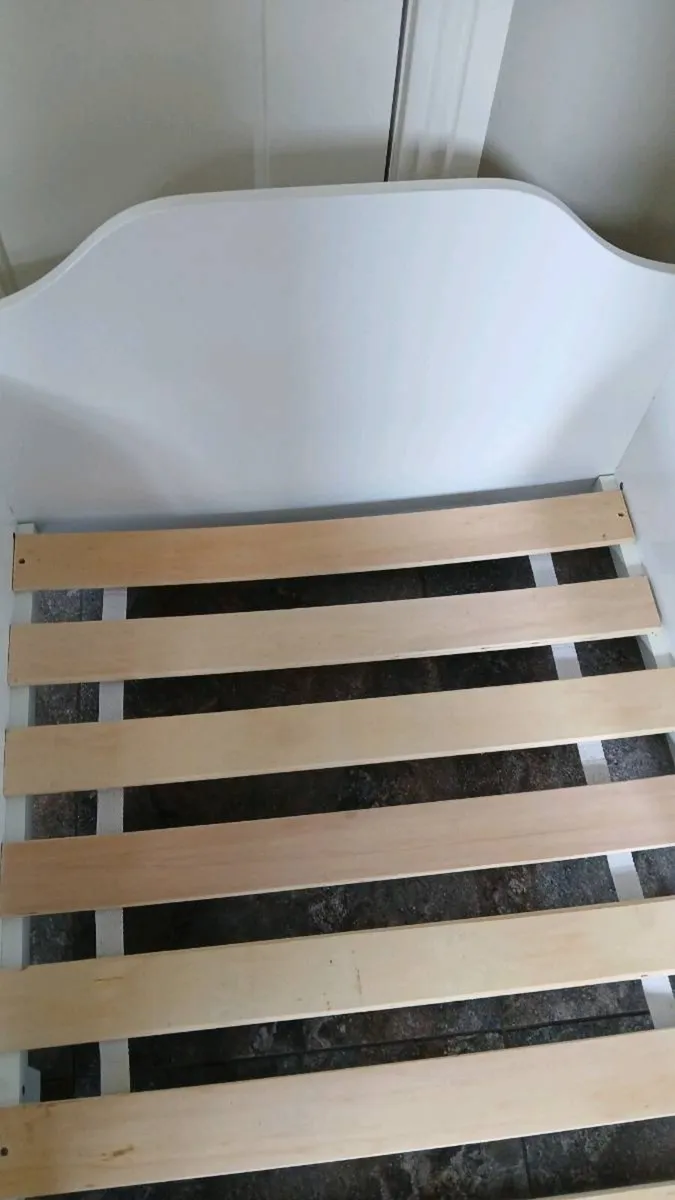 Toddler bed 140 x 70. - Image 2