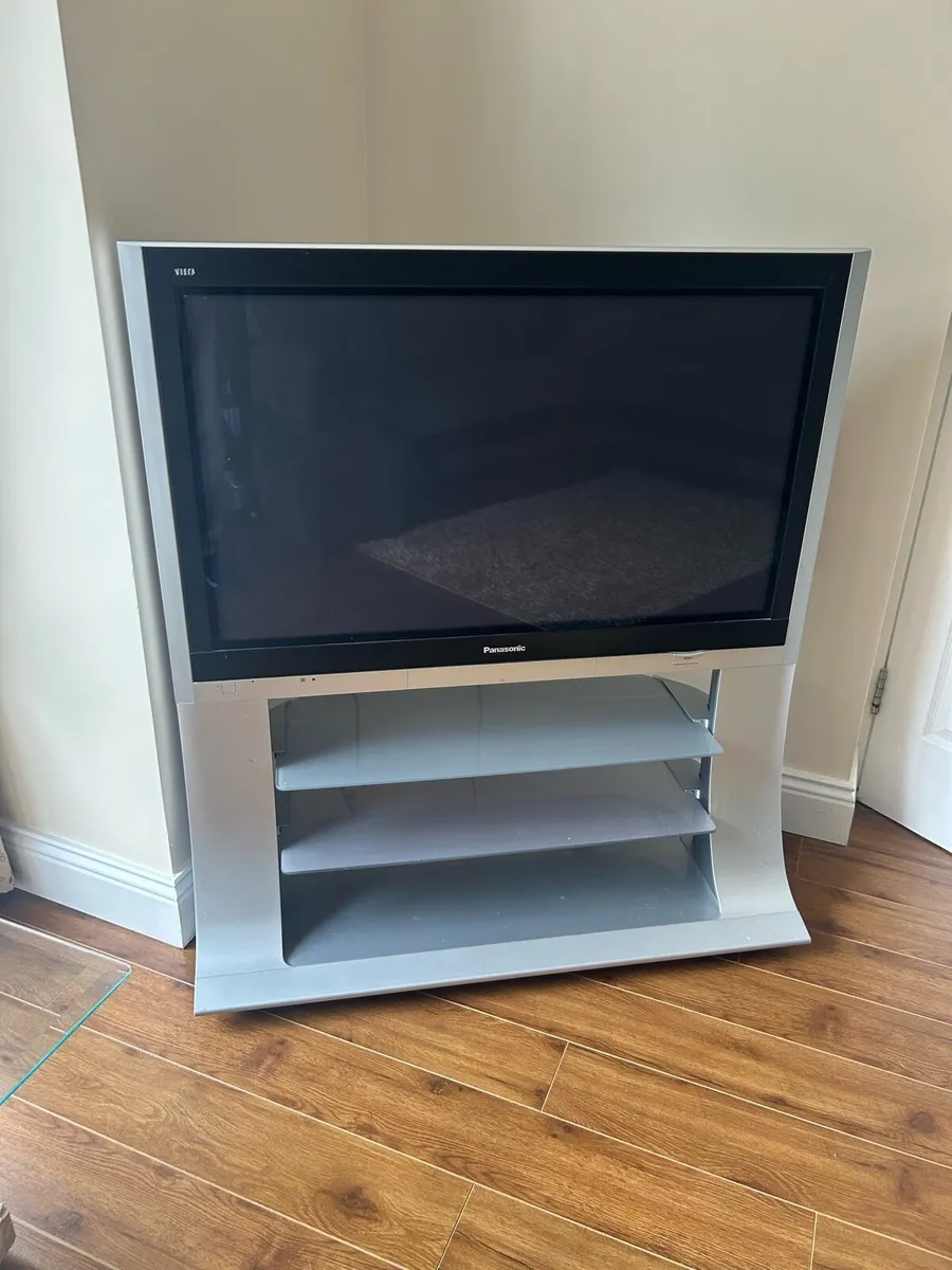 TV & Stand