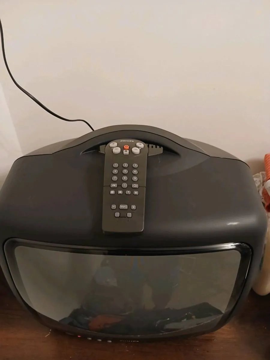 Phillips 14" tv - Image 2