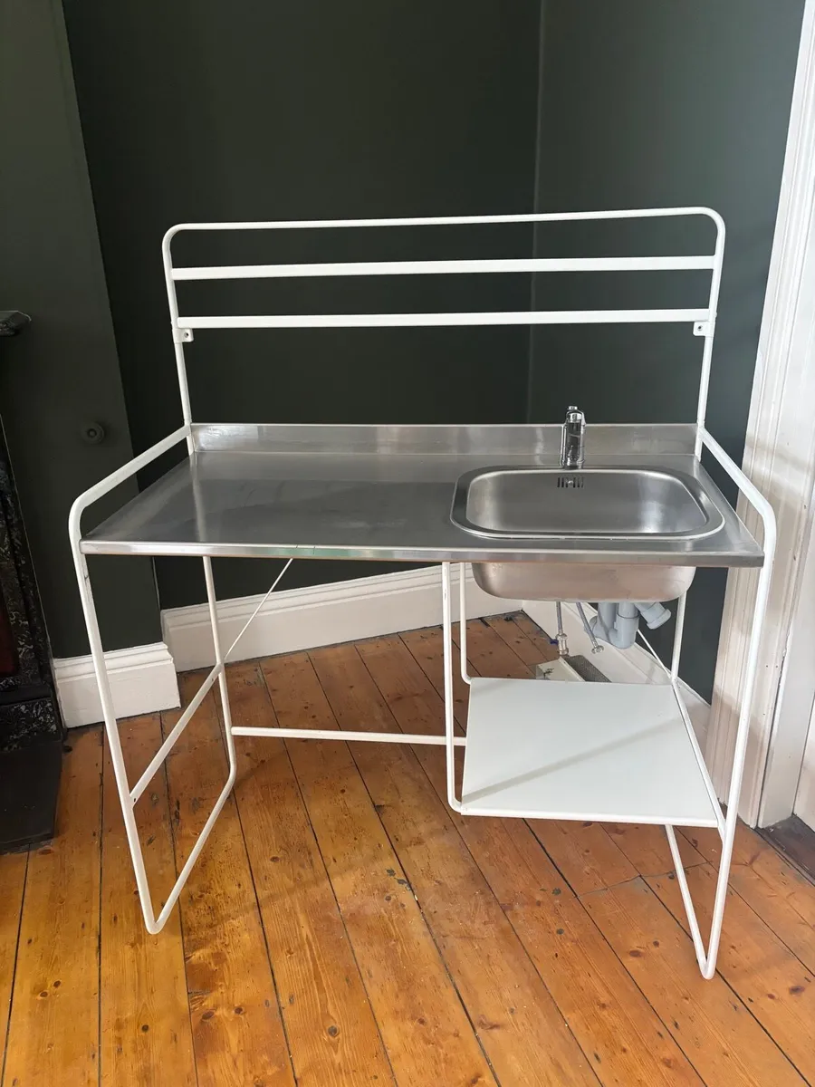 Kitchen sink & frame - Image 1