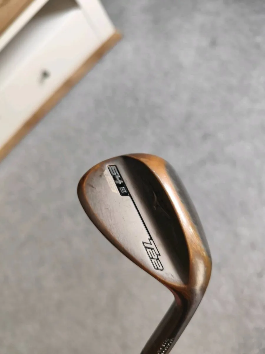 Mizuno wedge - Image 1