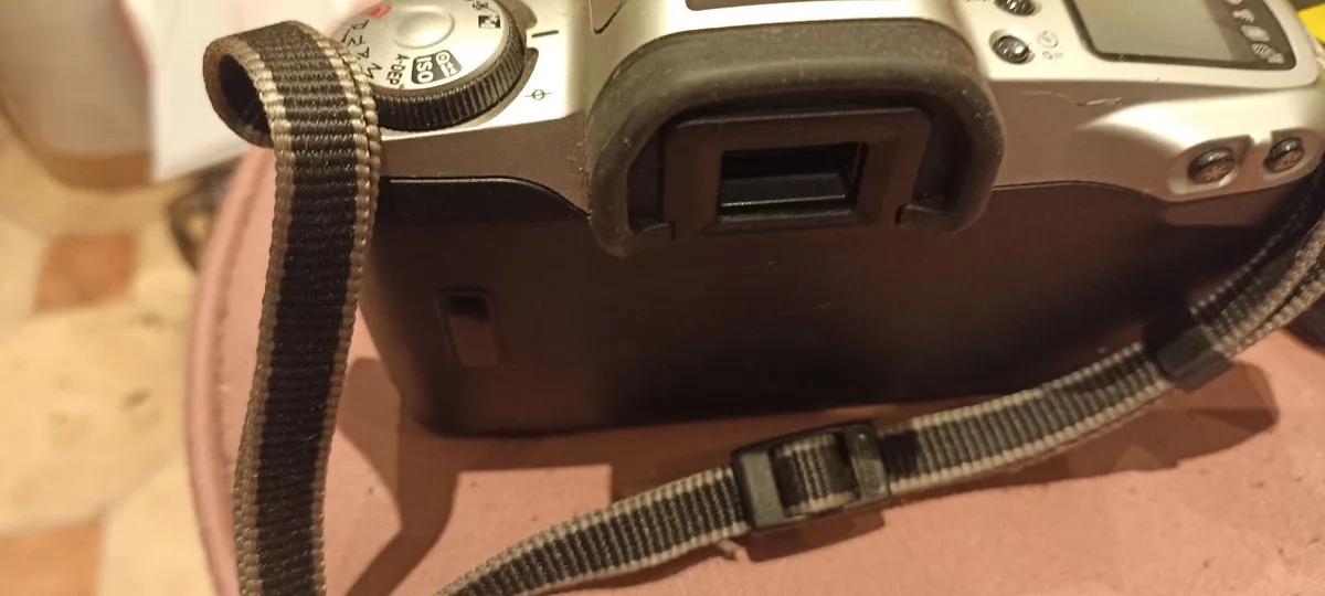 Canon Cameras and Spare Lense - Image 2
