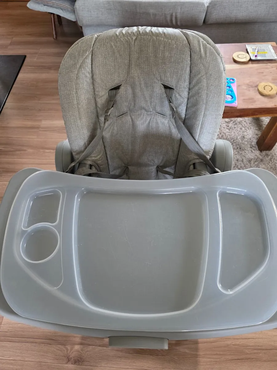 High chair - Image 2