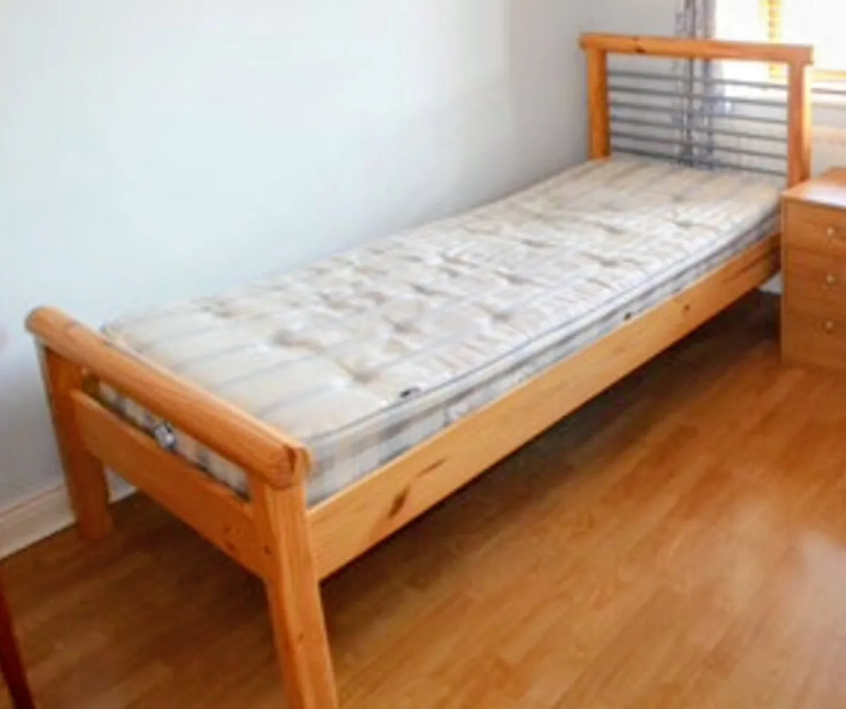Single bed frame