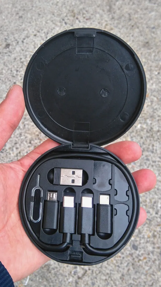 Multifunctional Data Cable Set (brand New). - Image 1