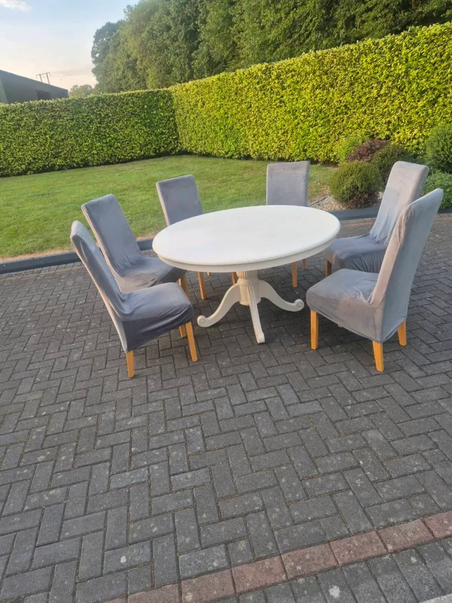 Kitchen table and 6 chairs - Image 3