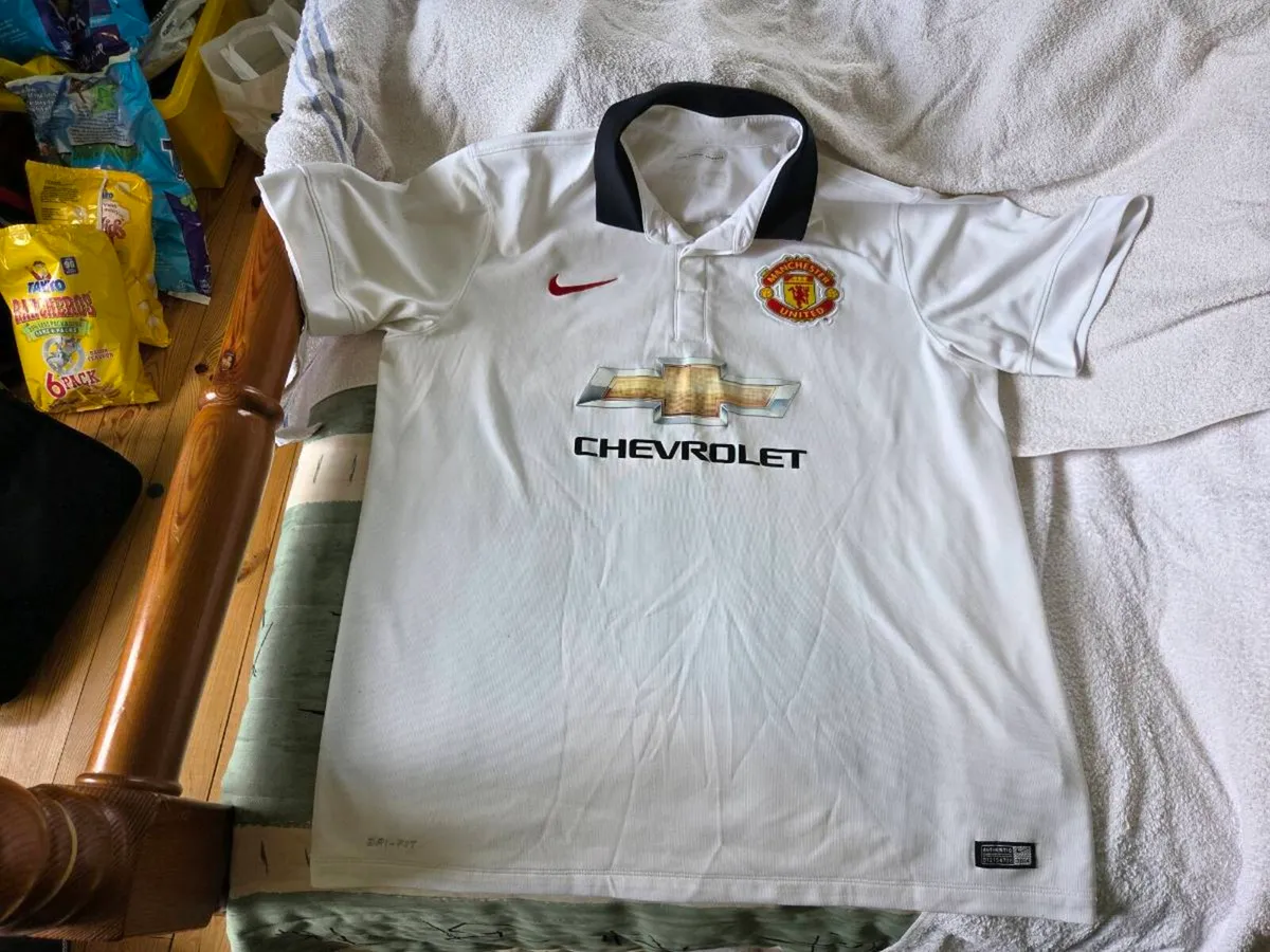 Manchester United Football Away Jersey 2014 2015 - Image 1