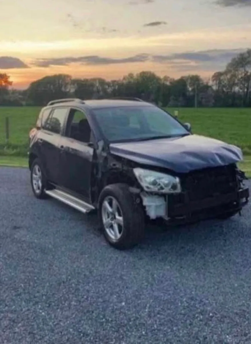 Toyota Rav 4 - Image 2