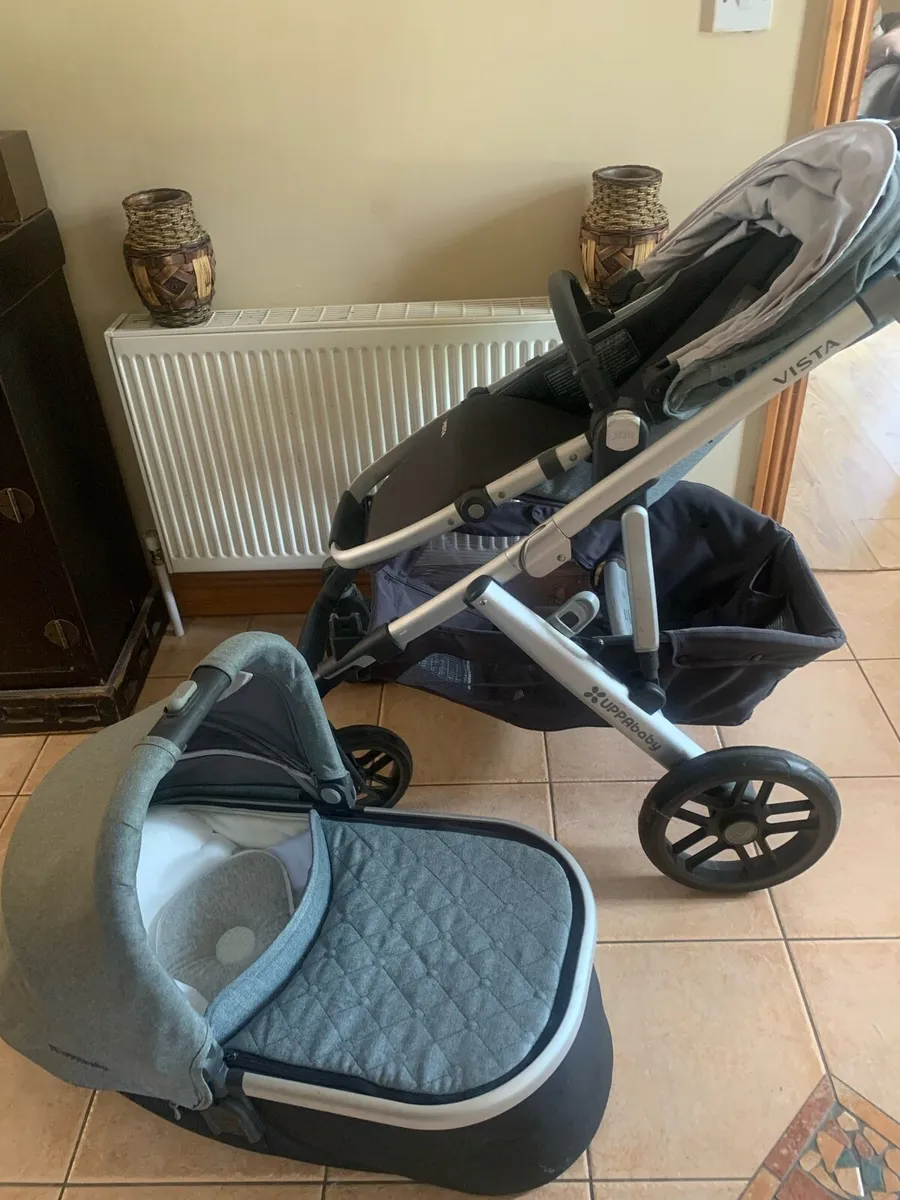 Uppababy can turn into a double buggy - Image 1