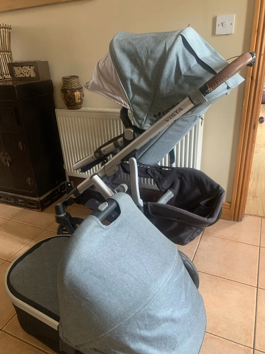 Uppababy can turn into a double buggy - Image 2