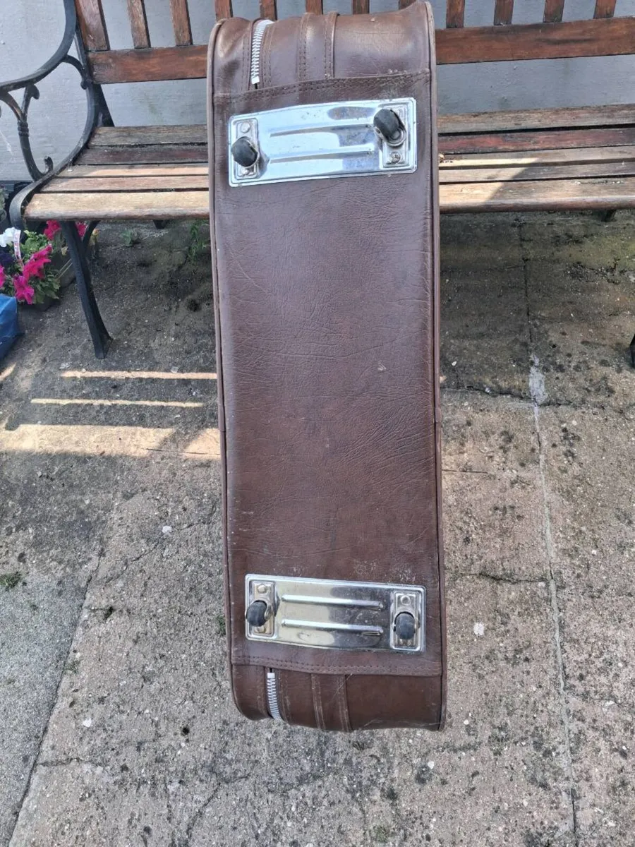 Large vintage MACROY suitcase - Image 4