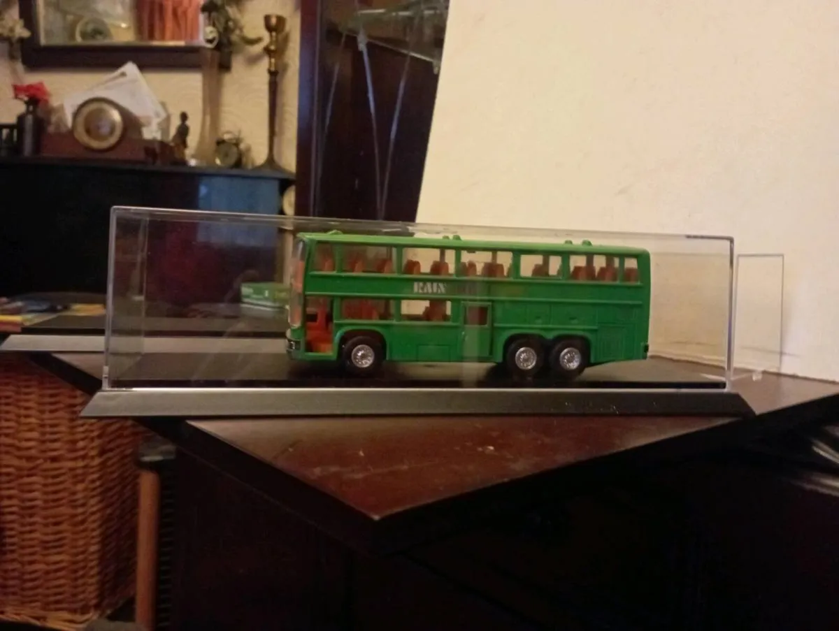 FIRST EDITION'S USED LONDON BUESSES OLD STOCK - Image 4