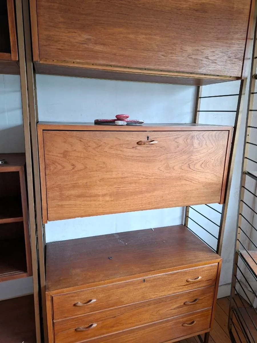 Ladarex shelving retro units - Image 1