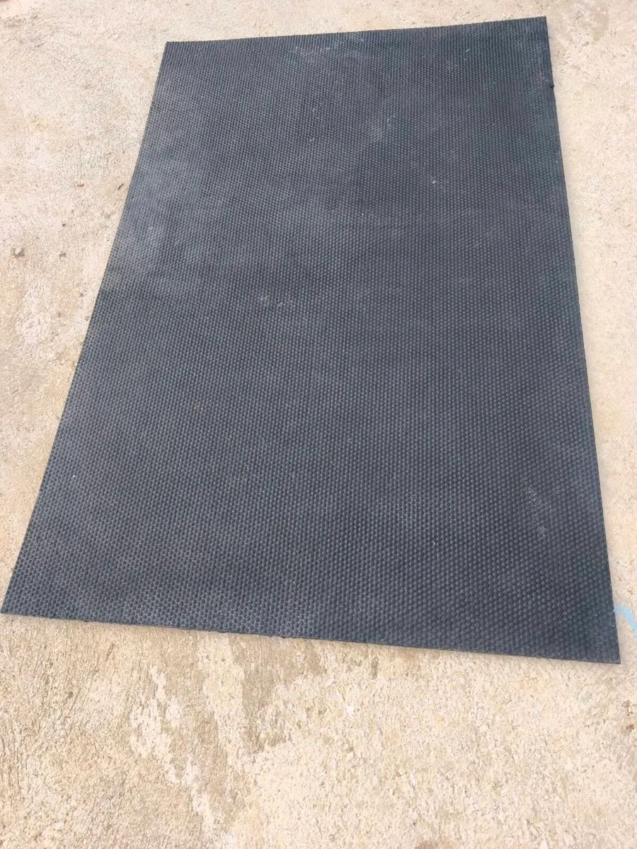 Heavy Duty Rubber Animal Mats - Image 1