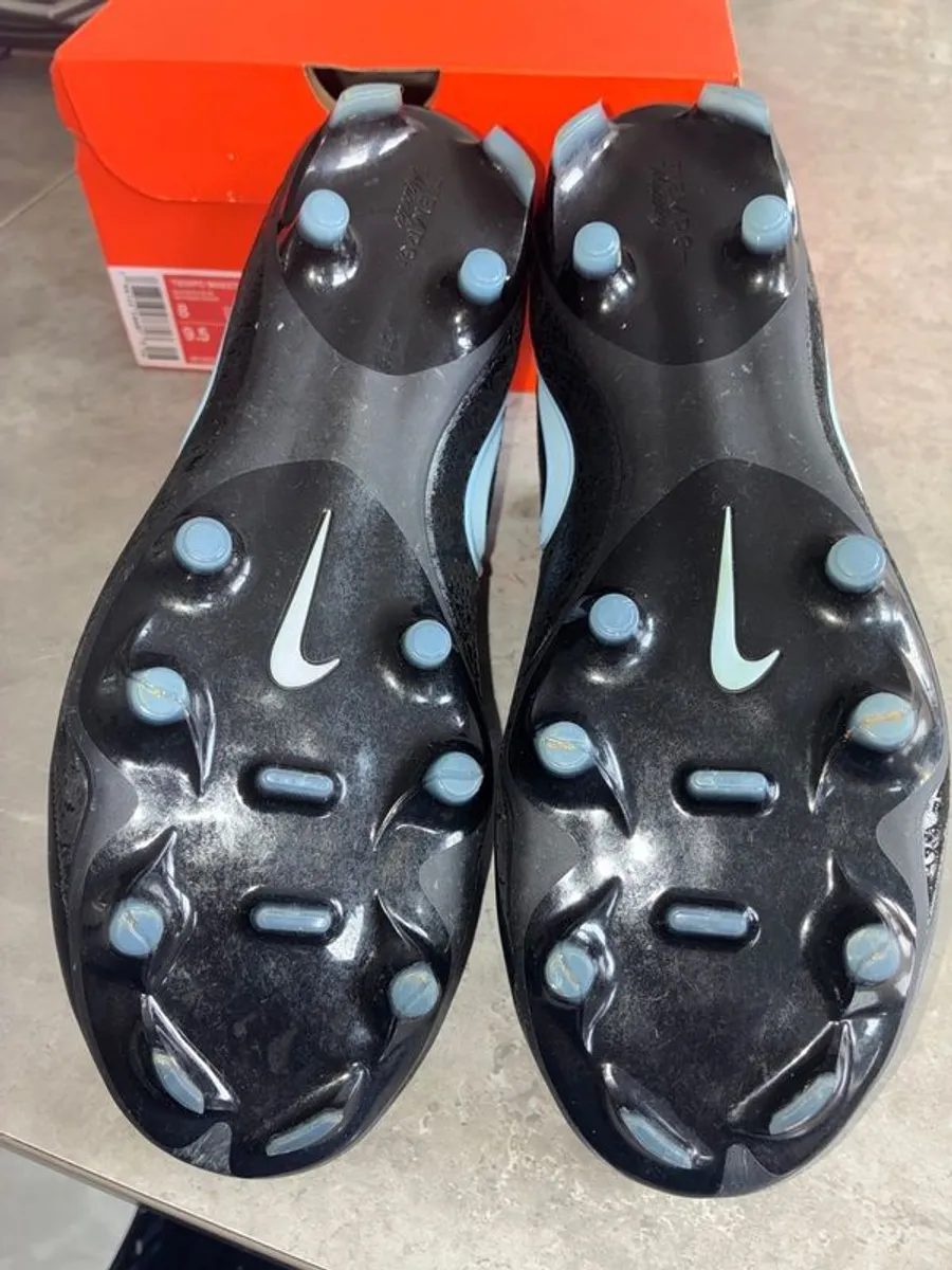 Nike Tiempo Maestro Academy FG UK size 7 - Image 4