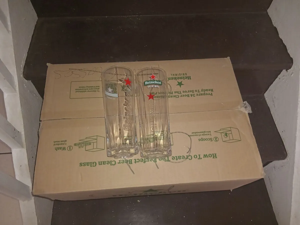 24 NEW HEINEKEN PINT GLASSES - Image 2
