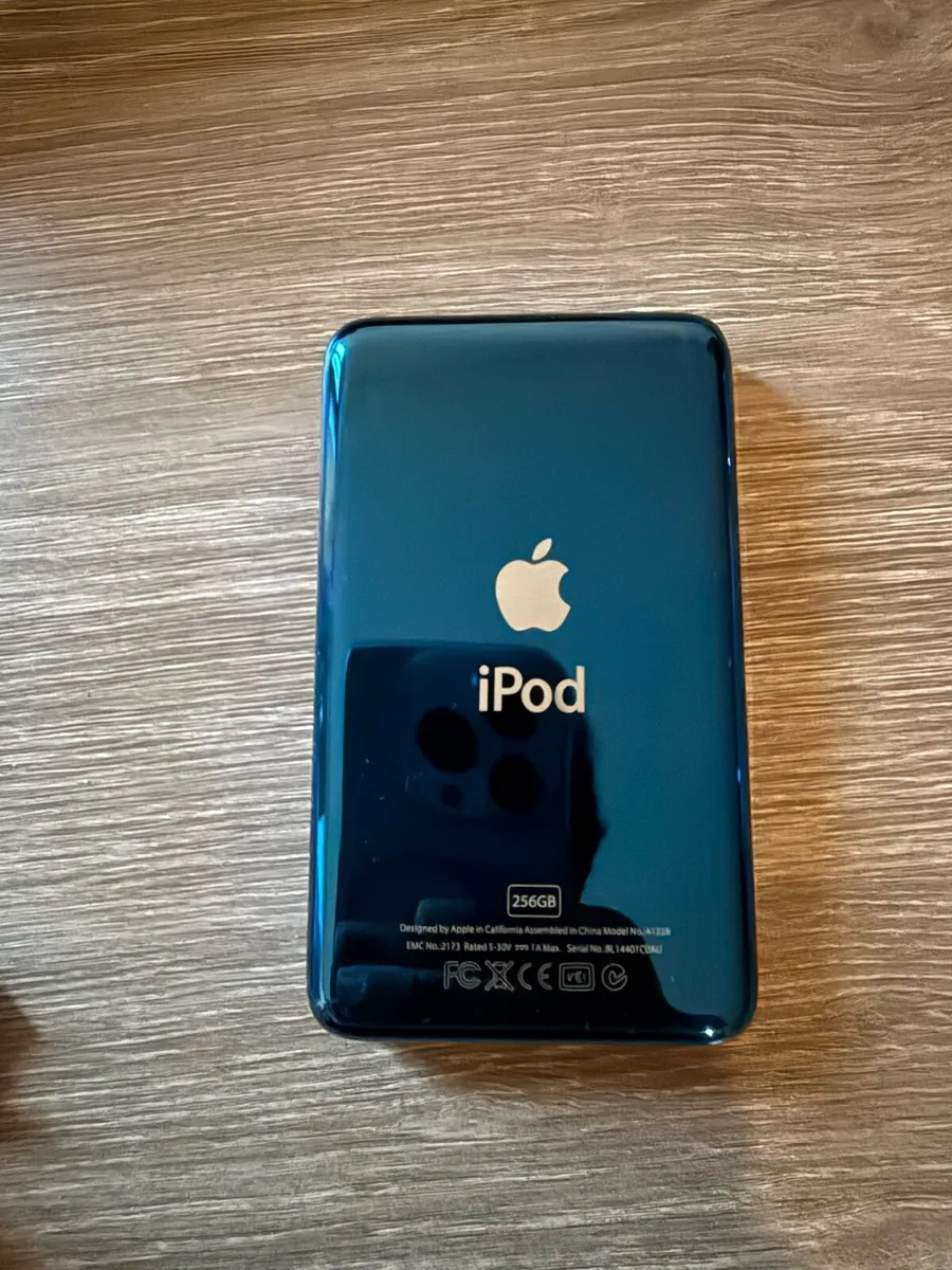 iPod Classic 5th - Image 2
