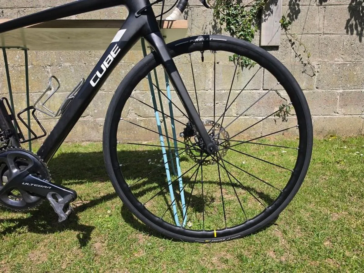 Cube Attain Full Carbon - Image 2